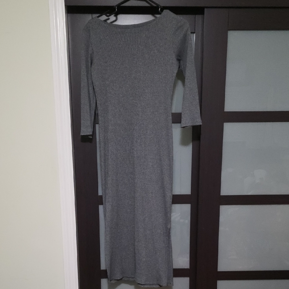 Uniqlo Long Sleeve Gray Dress